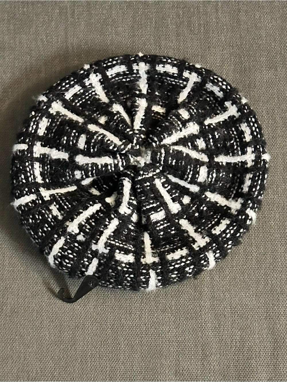 KARL LAGERFELD BERET STYLE HAT